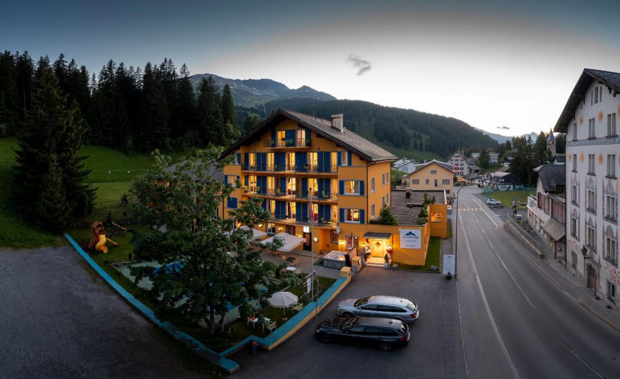 Grischalodge Das Hotel Mit Bergblick Seit 1929 - Schlicht, Preiswert Und Mit Einem Touch Nostalgie باربان المظهر الخارجي الصورة